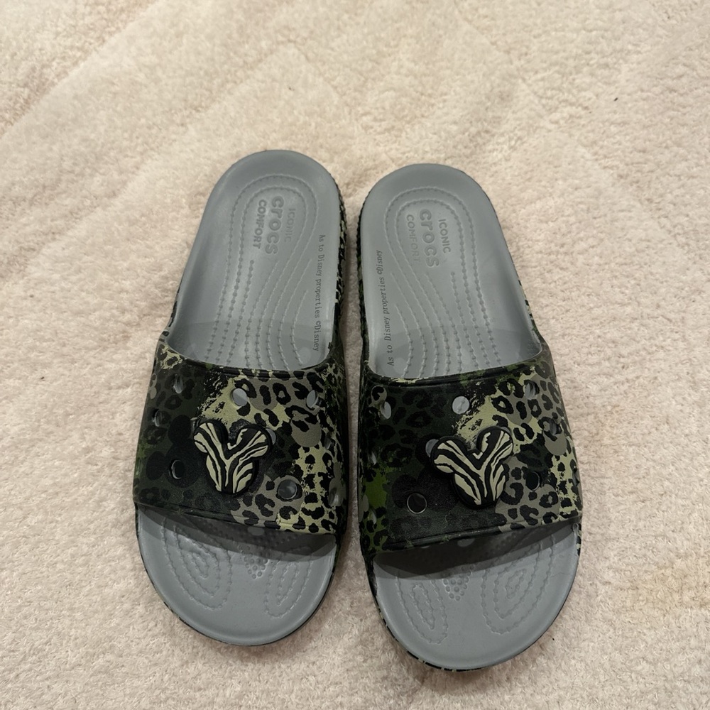 Crocs x Disney Leopard Print Slide Sandals - Green and Gray
